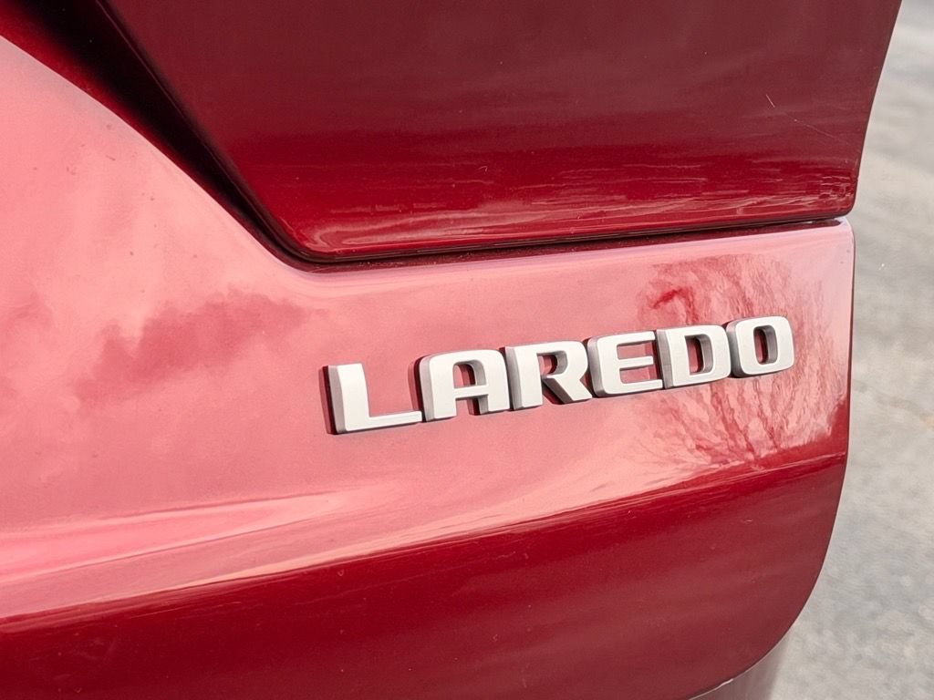 New 2025 Jeep Grand Cherokee Laredo X w/ Luxury Tech Group I AWD/4WD image 6