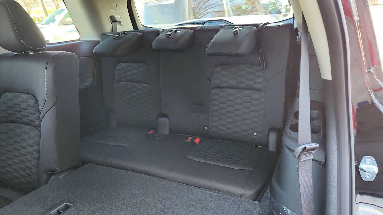 Used 2024 Nissan Pathfinder S FWD image 21