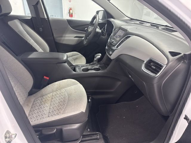 Used 2023 Chevrolet Equinox LS image 19