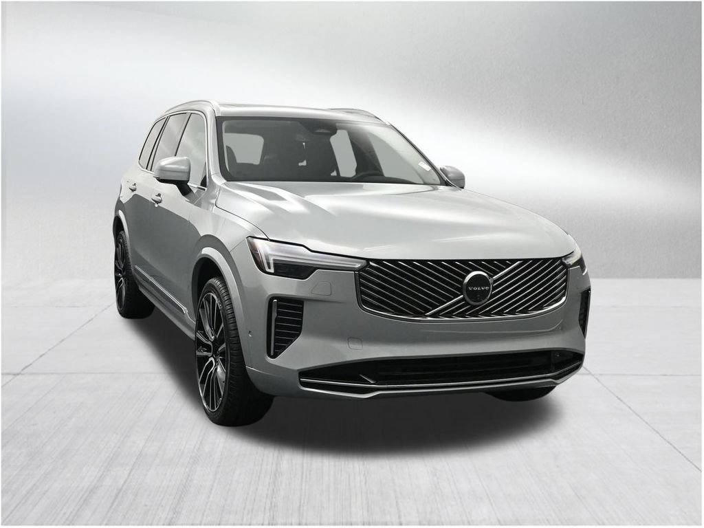 New 2026 Volvo XC90 B6 Plus AWD/4WD image 3