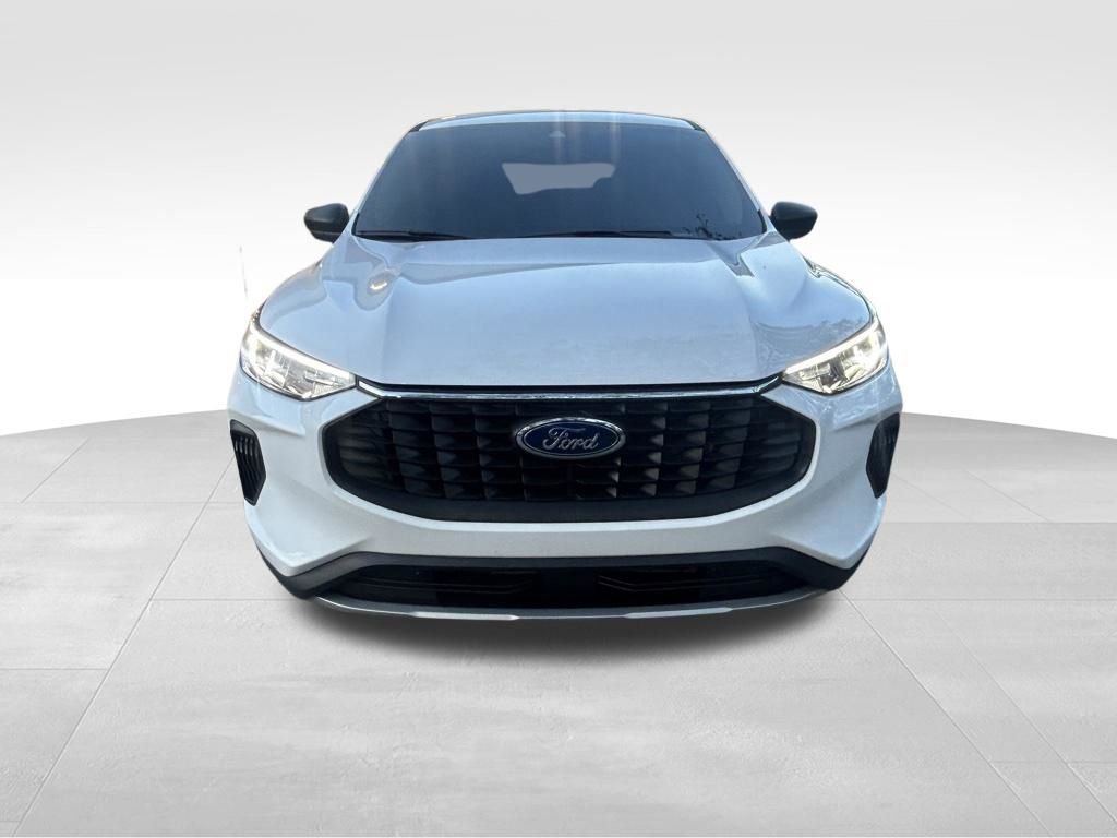 Used 2024 Ford Escape Active w/ Cold Weather Package image 9