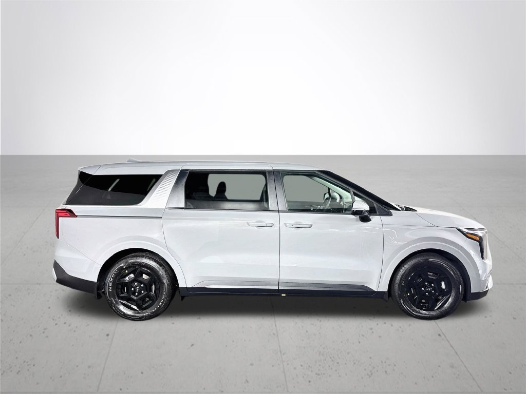 New 2027 Kia Carnival LX FWD image 5