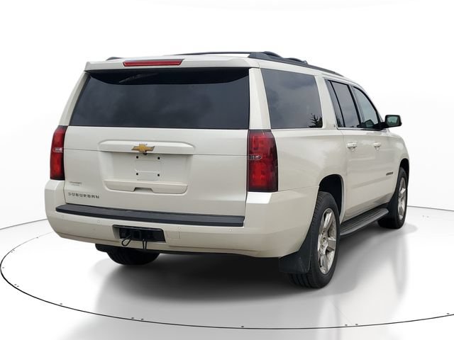 Used 2015 Chevrolet Suburban LT w/ Luxury Package AWD/4WD image 4