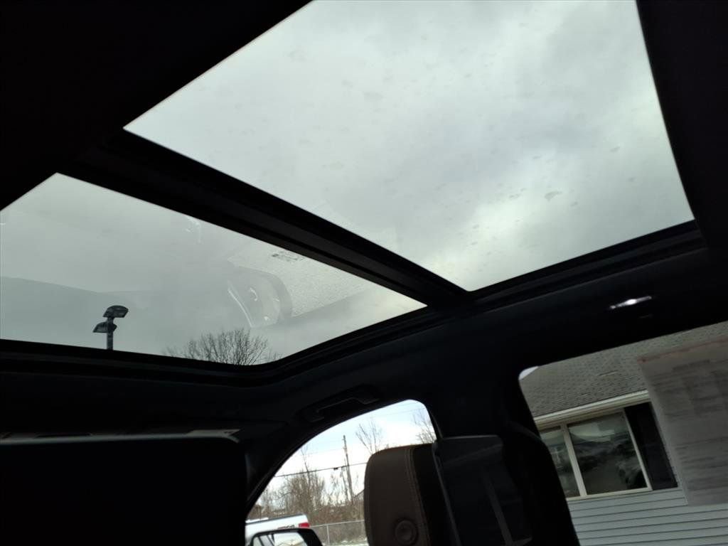 Used 2021 Chevrolet Tahoe High Country image 13