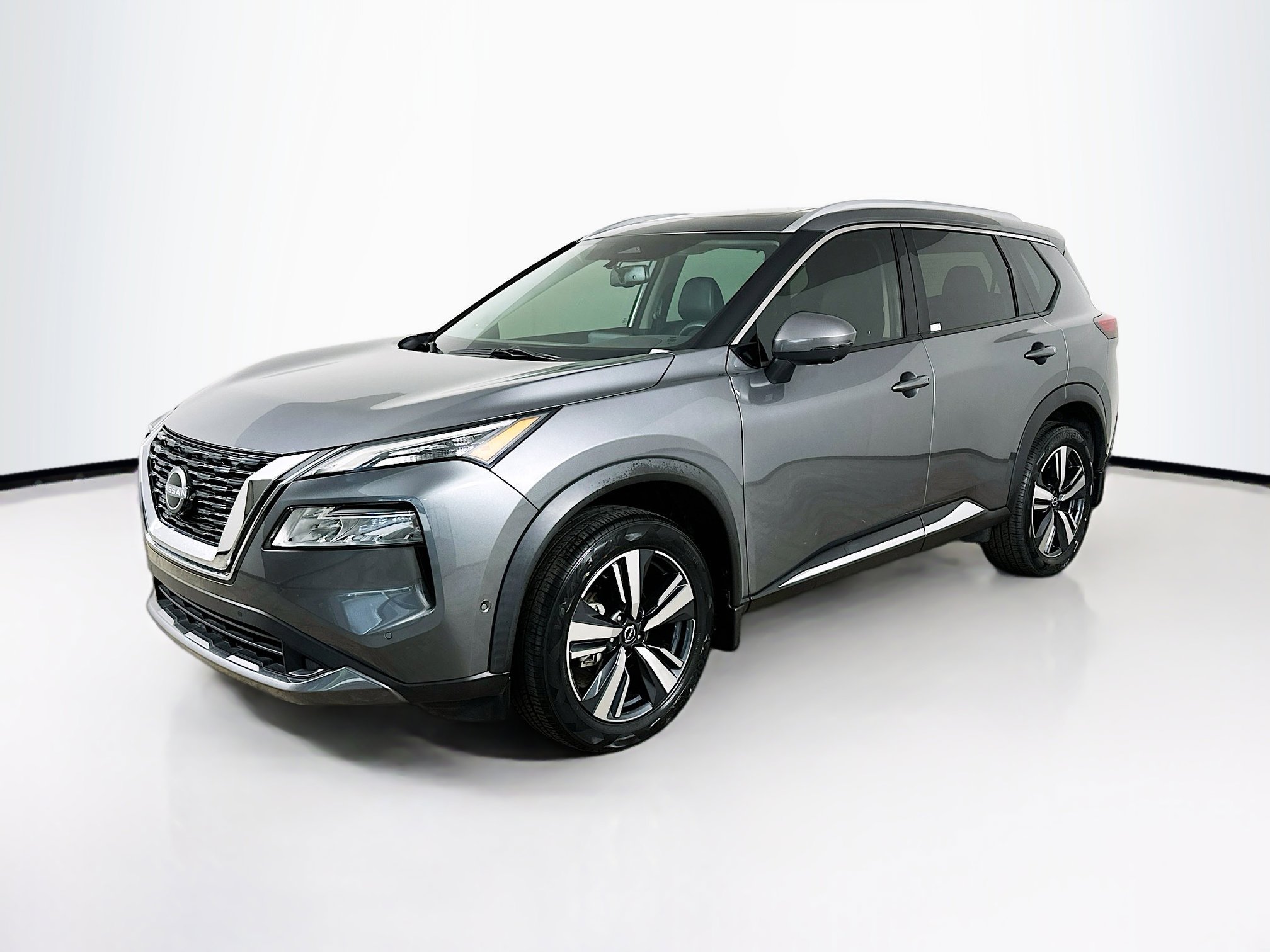 Used 2023 Nissan Rogue SL w/ SL Premium Package FWD image 3