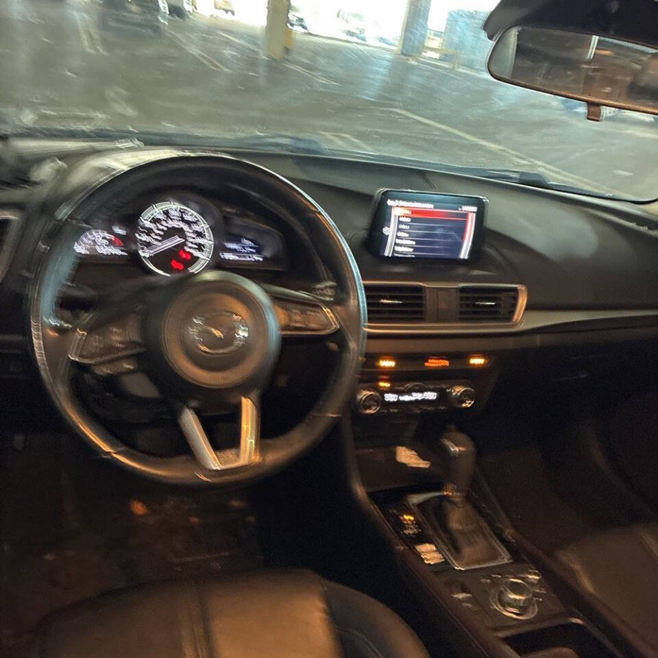 Used 2017 MAZDA MAZDA3 Touring image 15