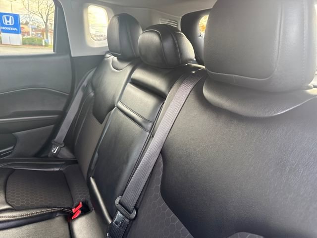 Used 2018 Jeep Compass Latitude w/ Popular Equipment Group image 17