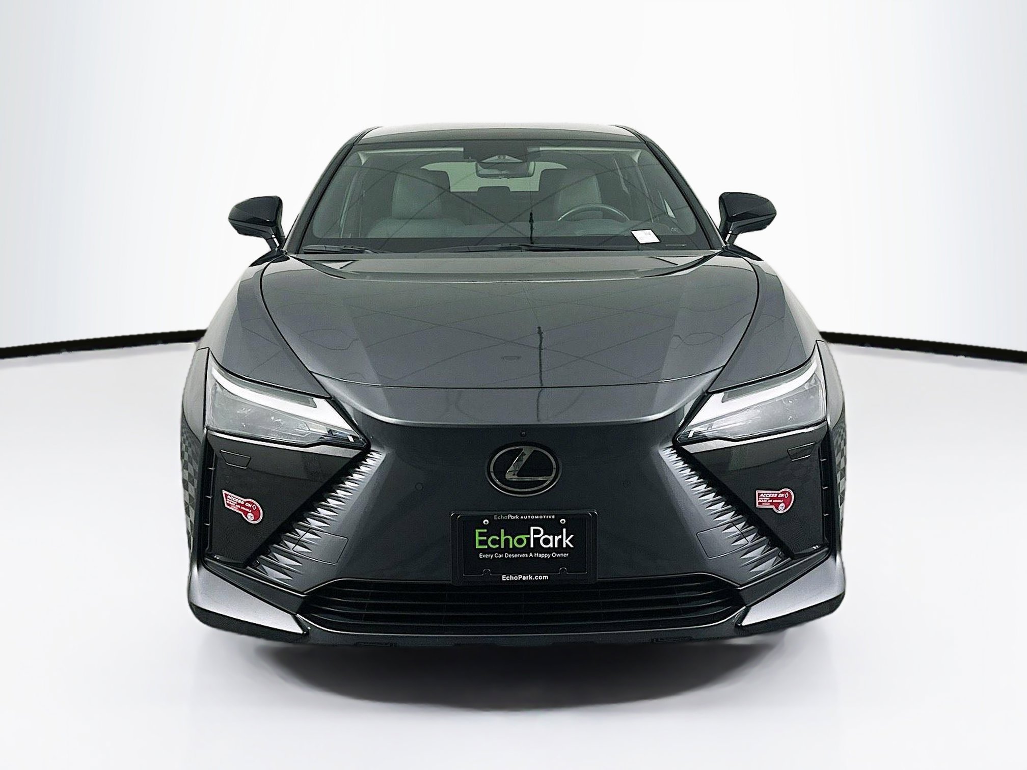 Used 2023 Lexus RZ 450e Premium w/ Technology Package image 2