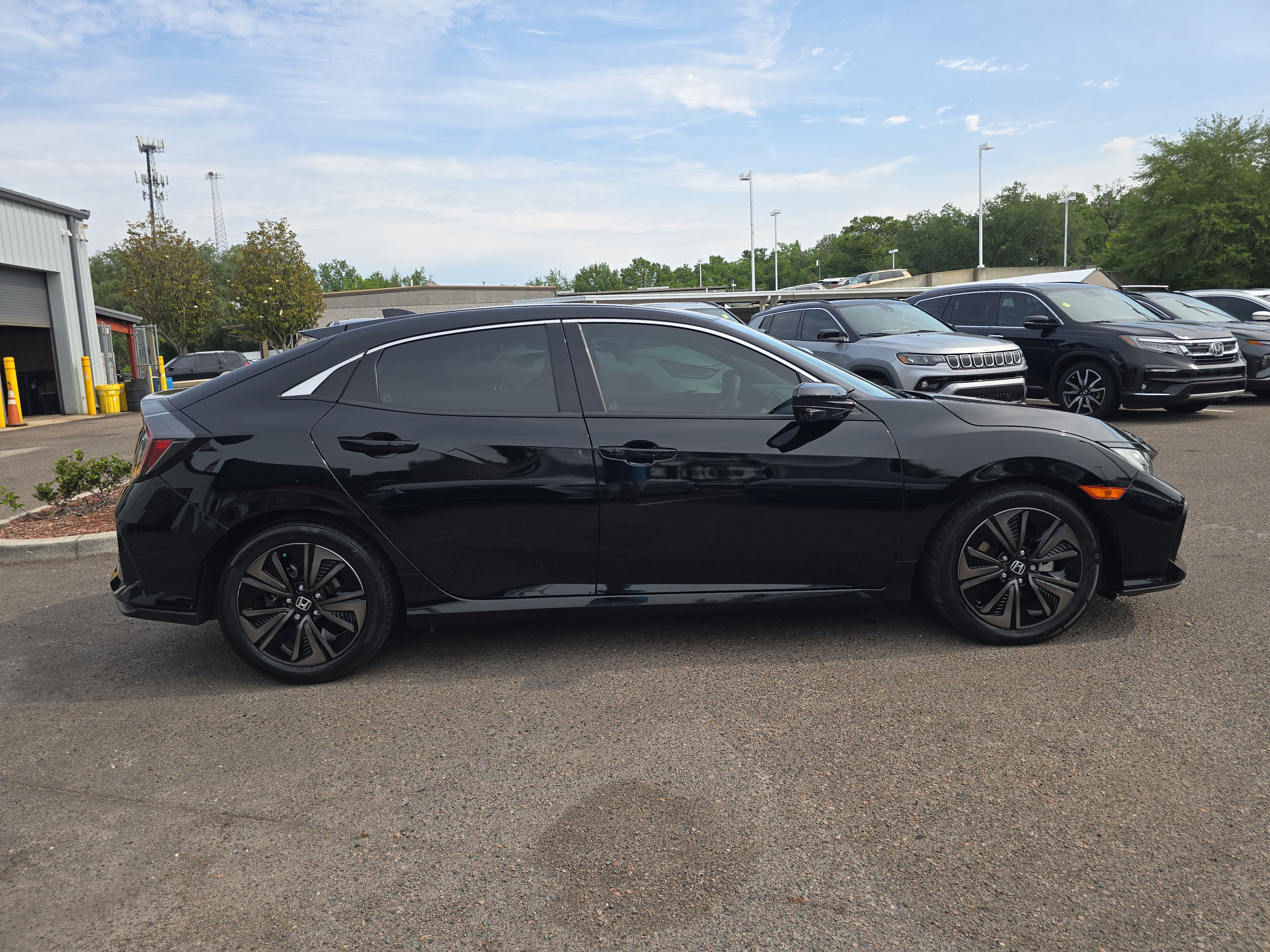 Used 2019 Honda Civic EX image 9