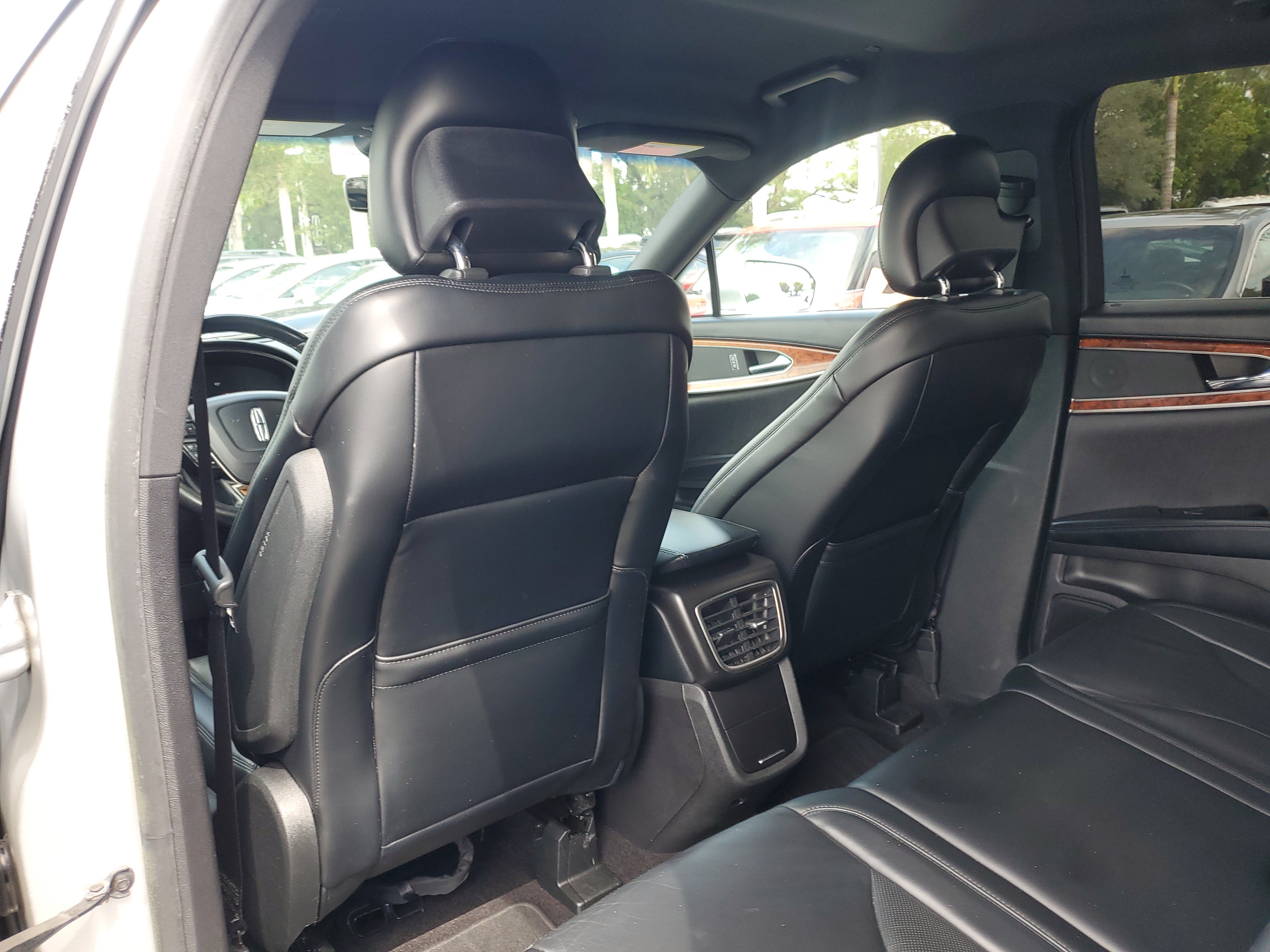 Certified 2019 Lincoln Nautilus Select FWD image 11