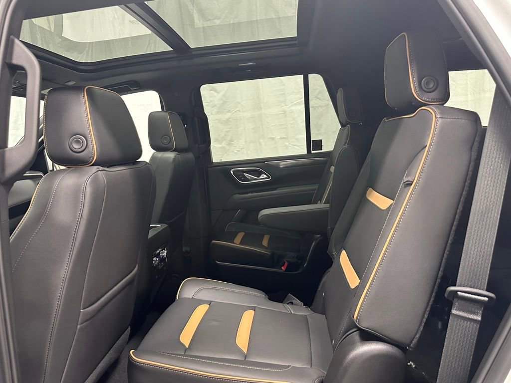 Used 2024 GMC Yukon AT4 w/ AT4 Premium Package image 44
