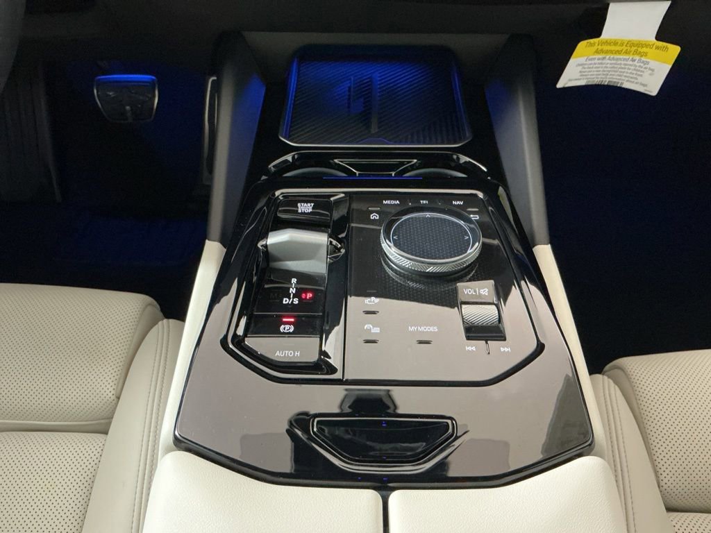 Certified 2025 BMW 530i w/ M Sport Package RWD image 13