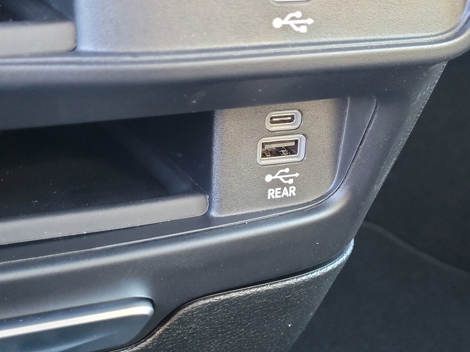 New 2026 Chrysler Pacifica Select image 20