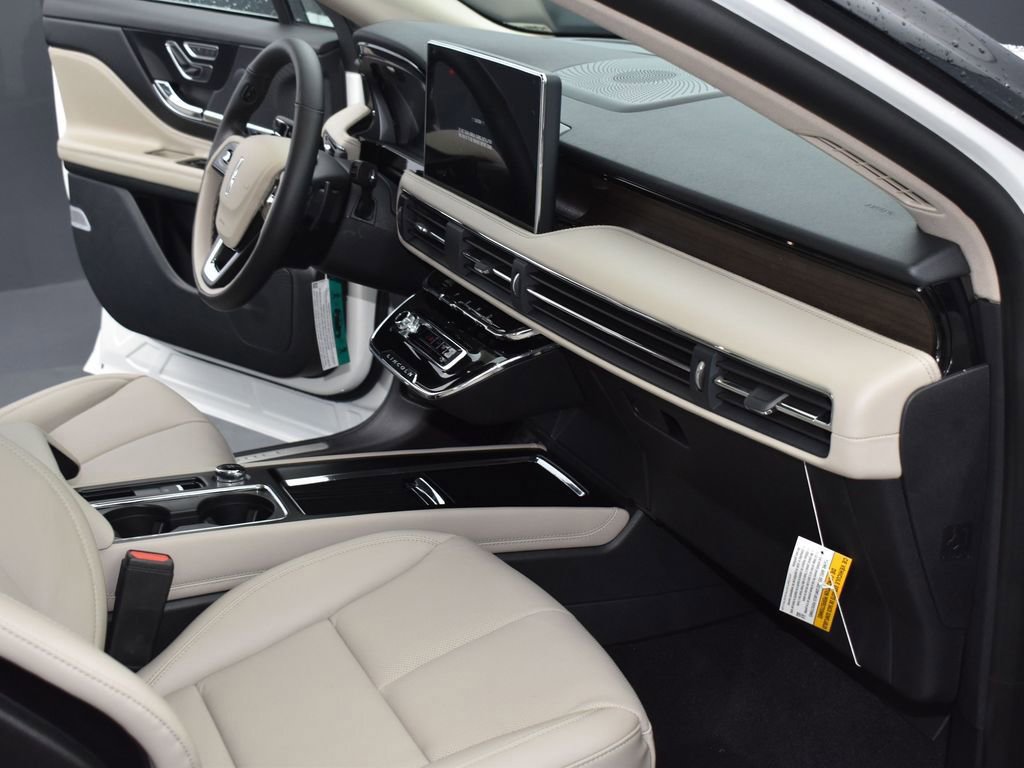 New 2026 Lincoln Corsair Grand Touring AWD/4WD image 15