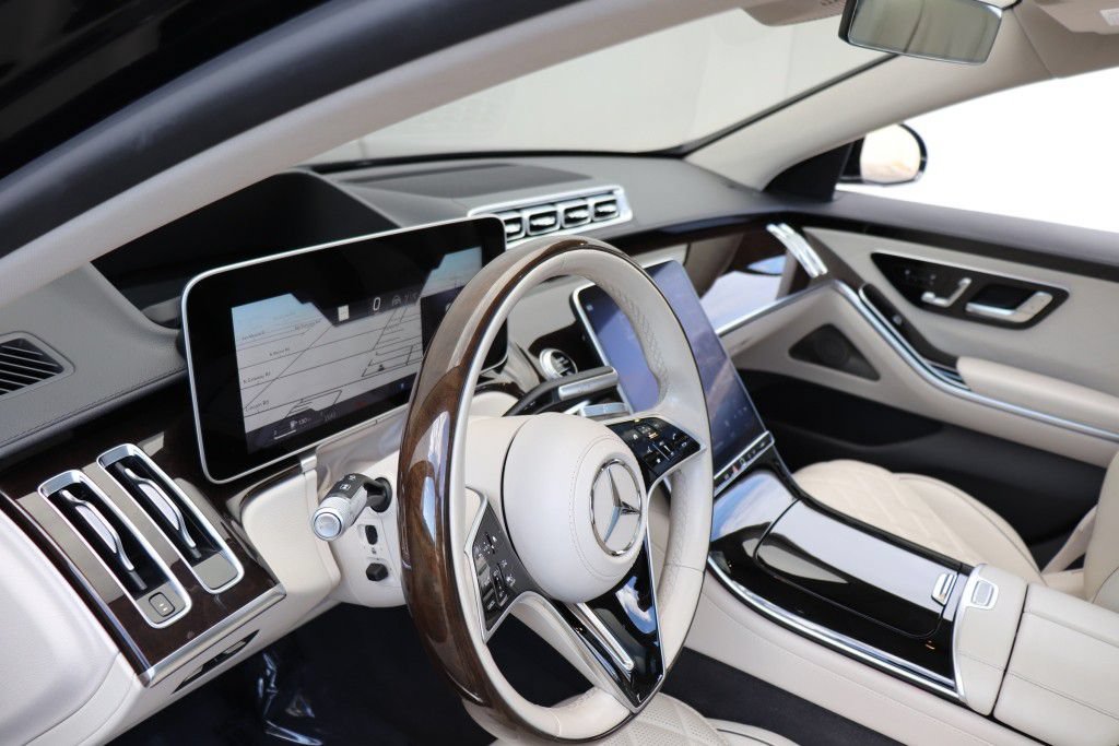 Used 2022 Mercedes-Benz S 580 4MATIC Sedan w/ Warmth & Comfort Package image 53
