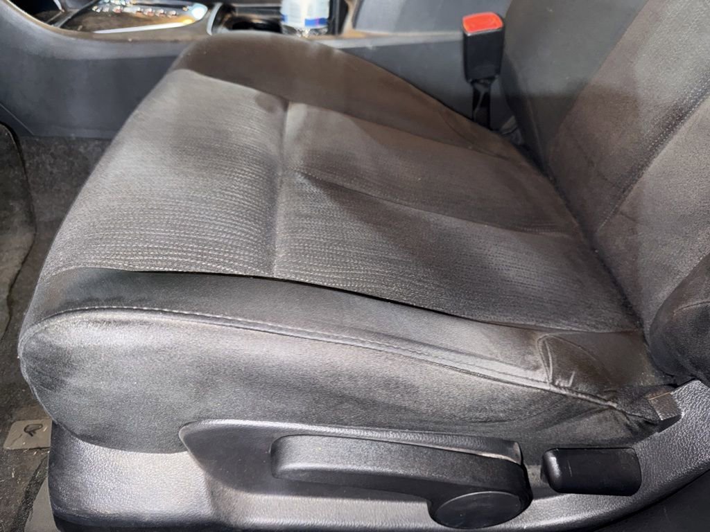 Used 2010 Nissan Altima Hybrid Sedan image 17