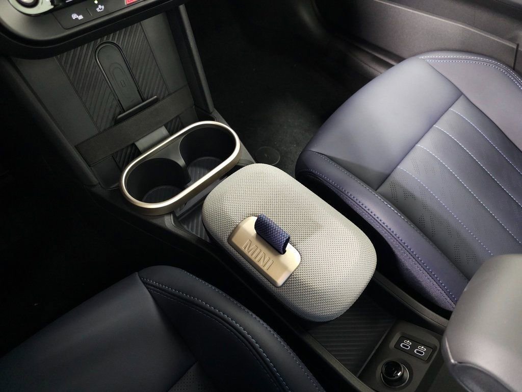 Used 2025 MINI Cooper S image 28