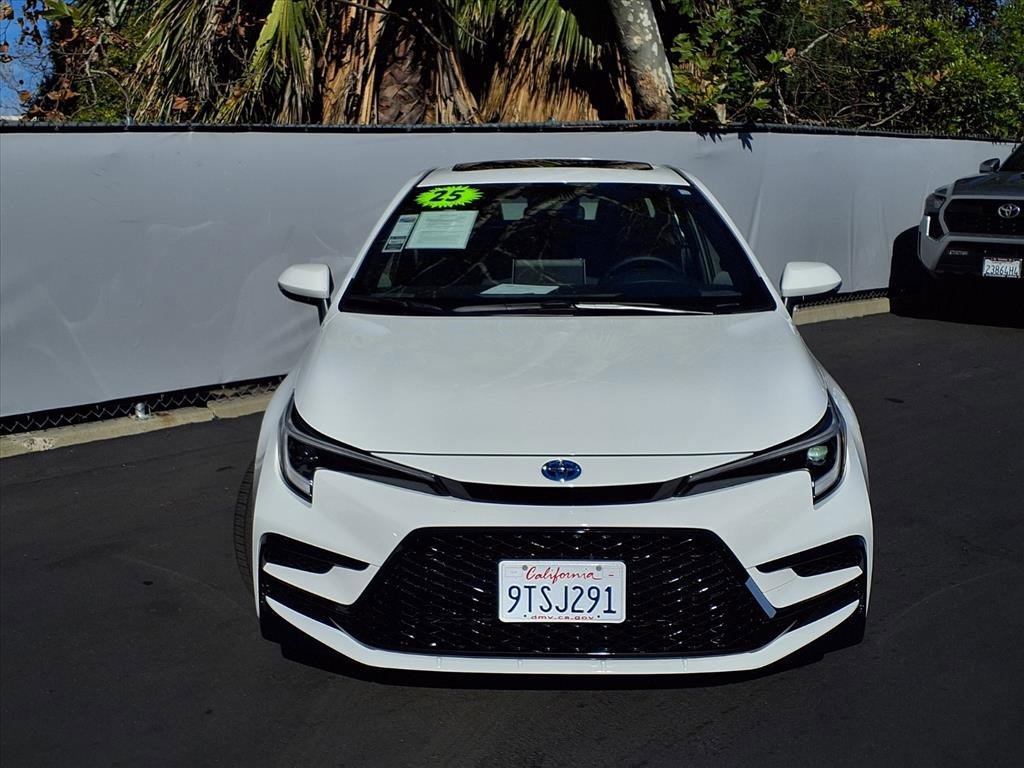 Certified 2025 Toyota Corolla SE image 2