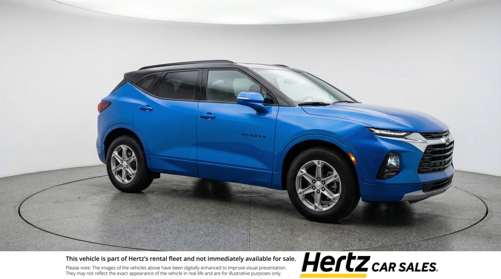 Used 2025 Chevrolet Blazer LT image 1