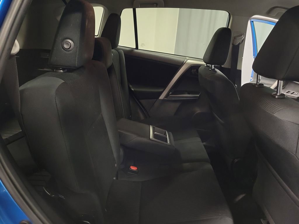 Used 2017 Toyota RAV4 LE image 20