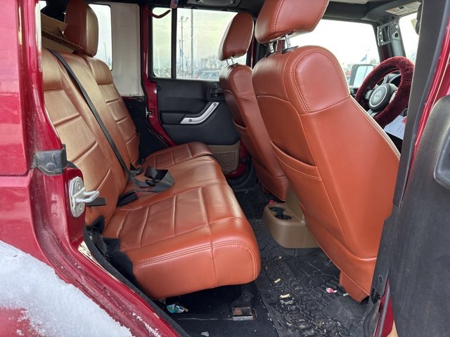 Used 2012 Jeep Wrangler Unlimited Sahara w/ Connectivity Group image 11