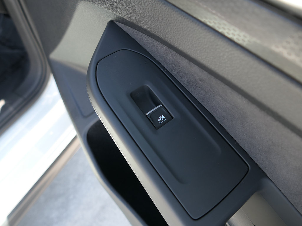 Used 2023 Volkswagen GTI 40th Anniversary Edition FWD image 27