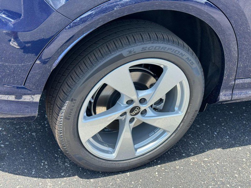 New 2025 Audi Q5 Premium Plus image 4