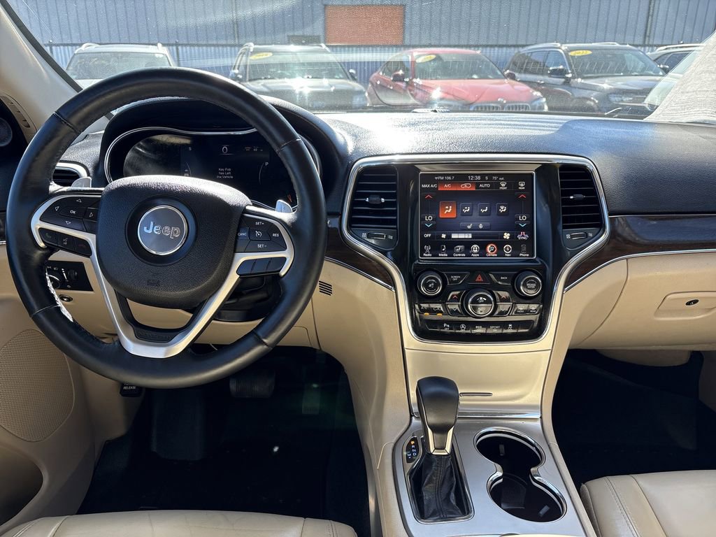 Used 2017 Jeep Grand Cherokee Limited image 9