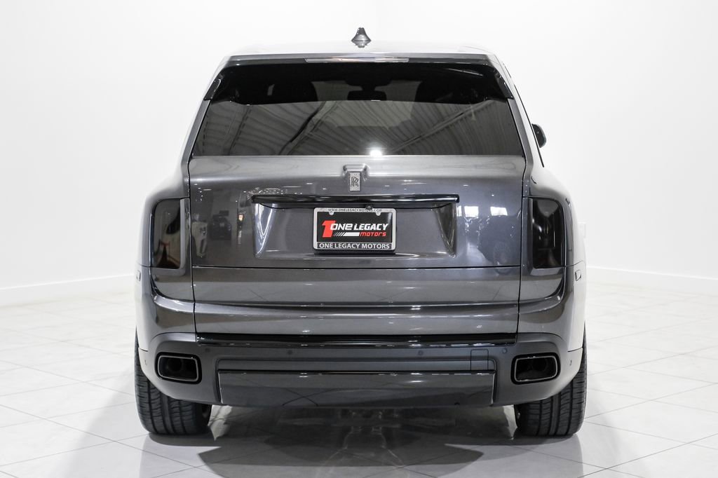 Used 2022 Rolls-Royce Cullinan w/ Cullinan Package image 7