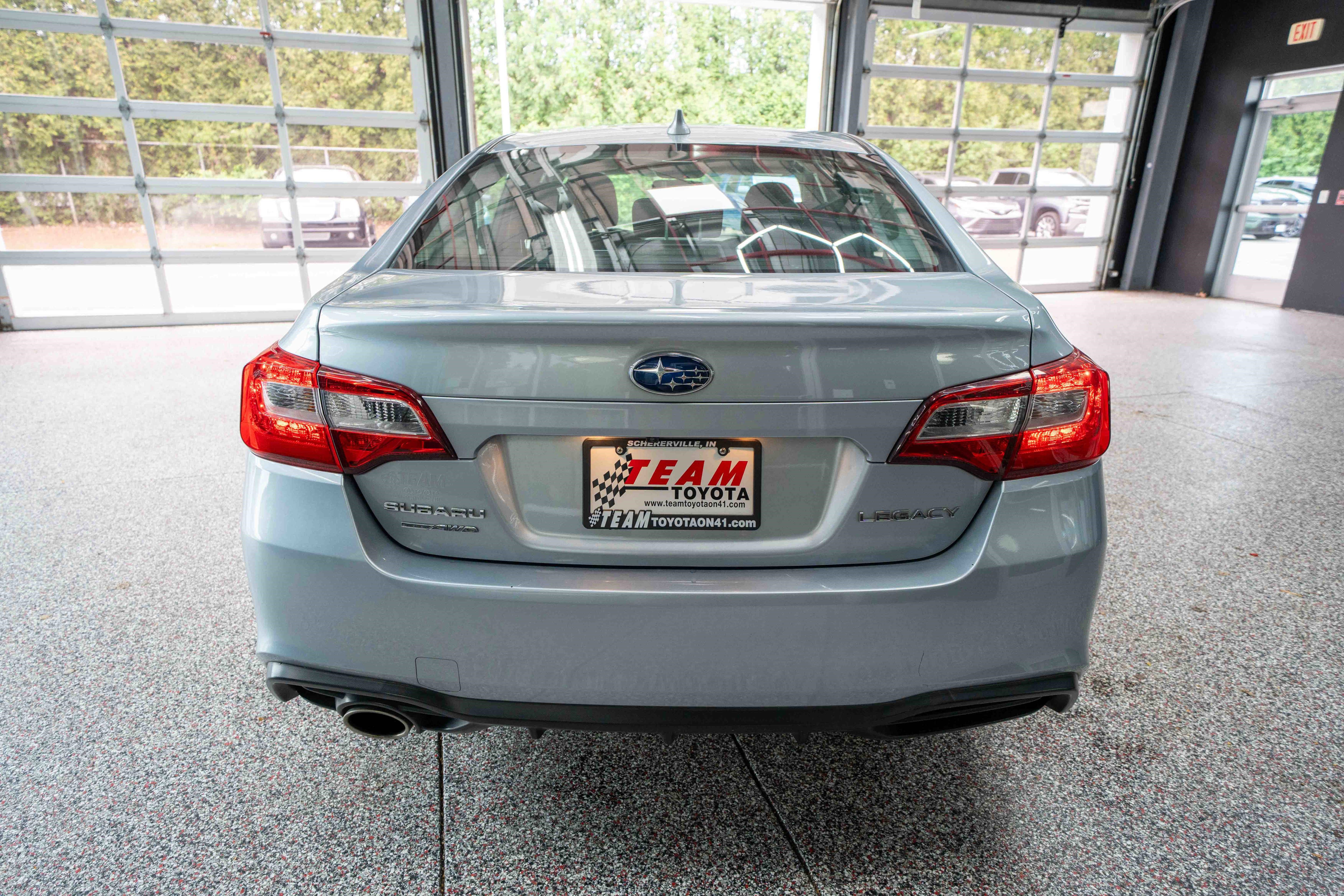 Used 2018 Subaru Legacy 2.5i Limited w/ Popular Package #2A AWD/4WD image 3