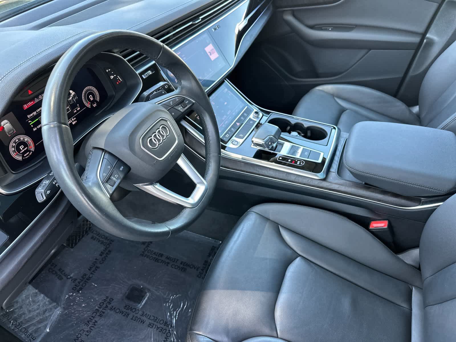 Used 2023 Audi Q7 2.0T Premium w/ Convenience Package AWD/4WD image 11