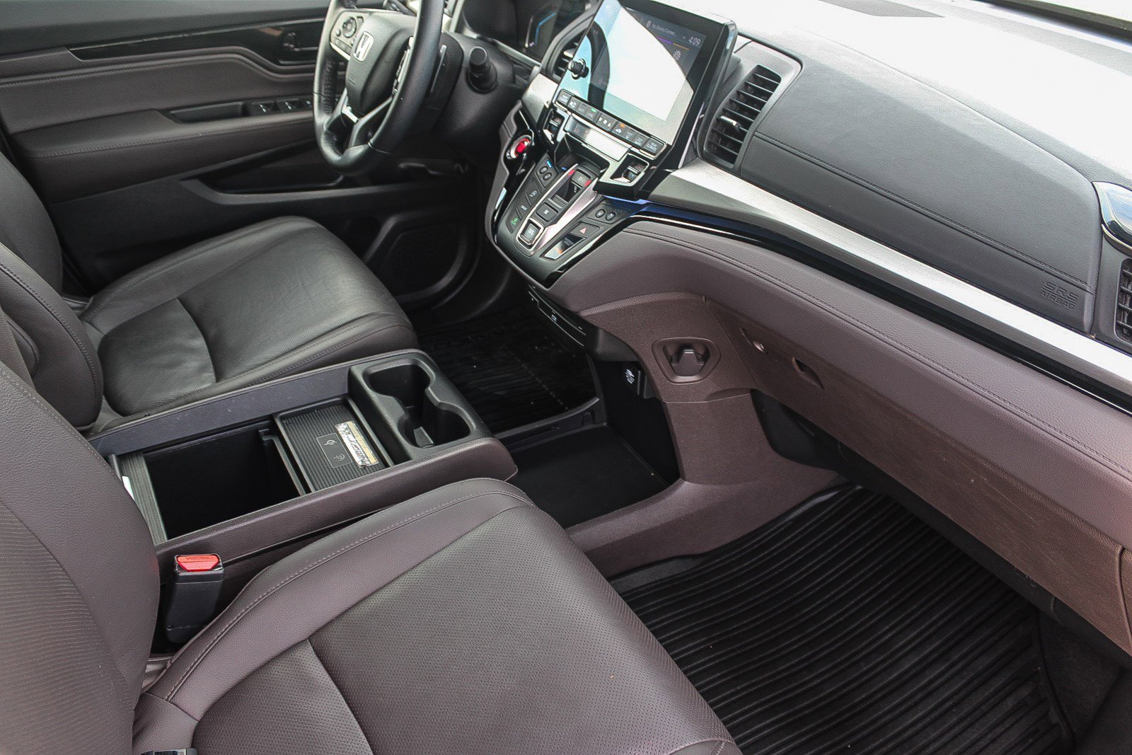 Used 2018 Honda Odyssey Elite image 17