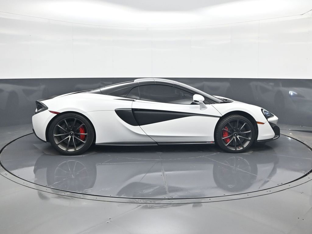 Used 2019 McLaren 570S Spider image 8