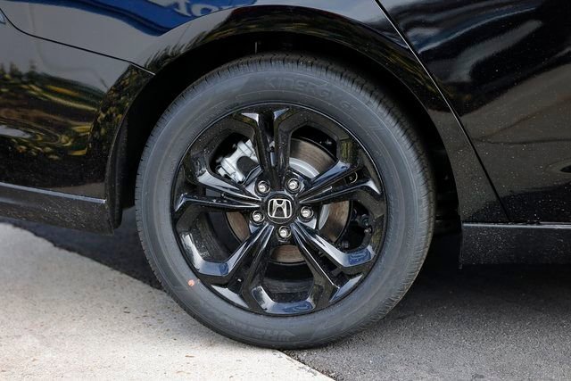 Used 2025 Honda Accord SE image 17