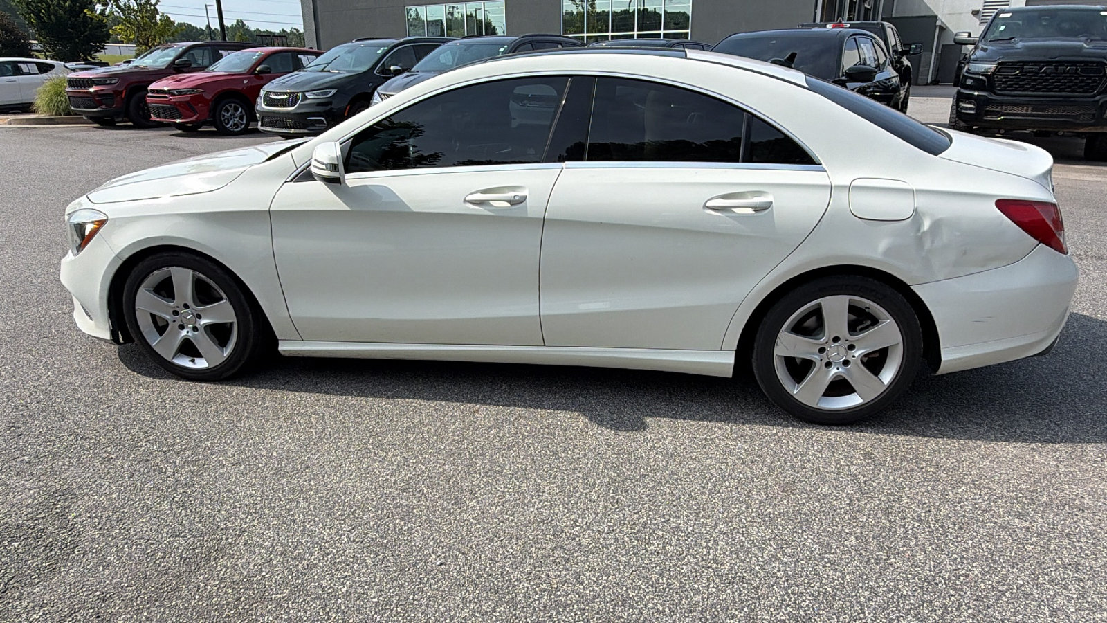 Used 2017 Mercedes-Benz CLA 250 image 11