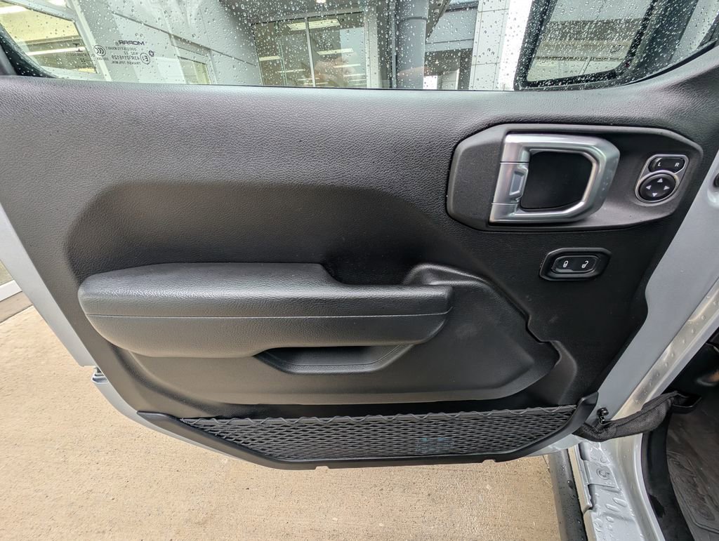 Used 2022 Jeep Wrangler Unlimited Willys image 37