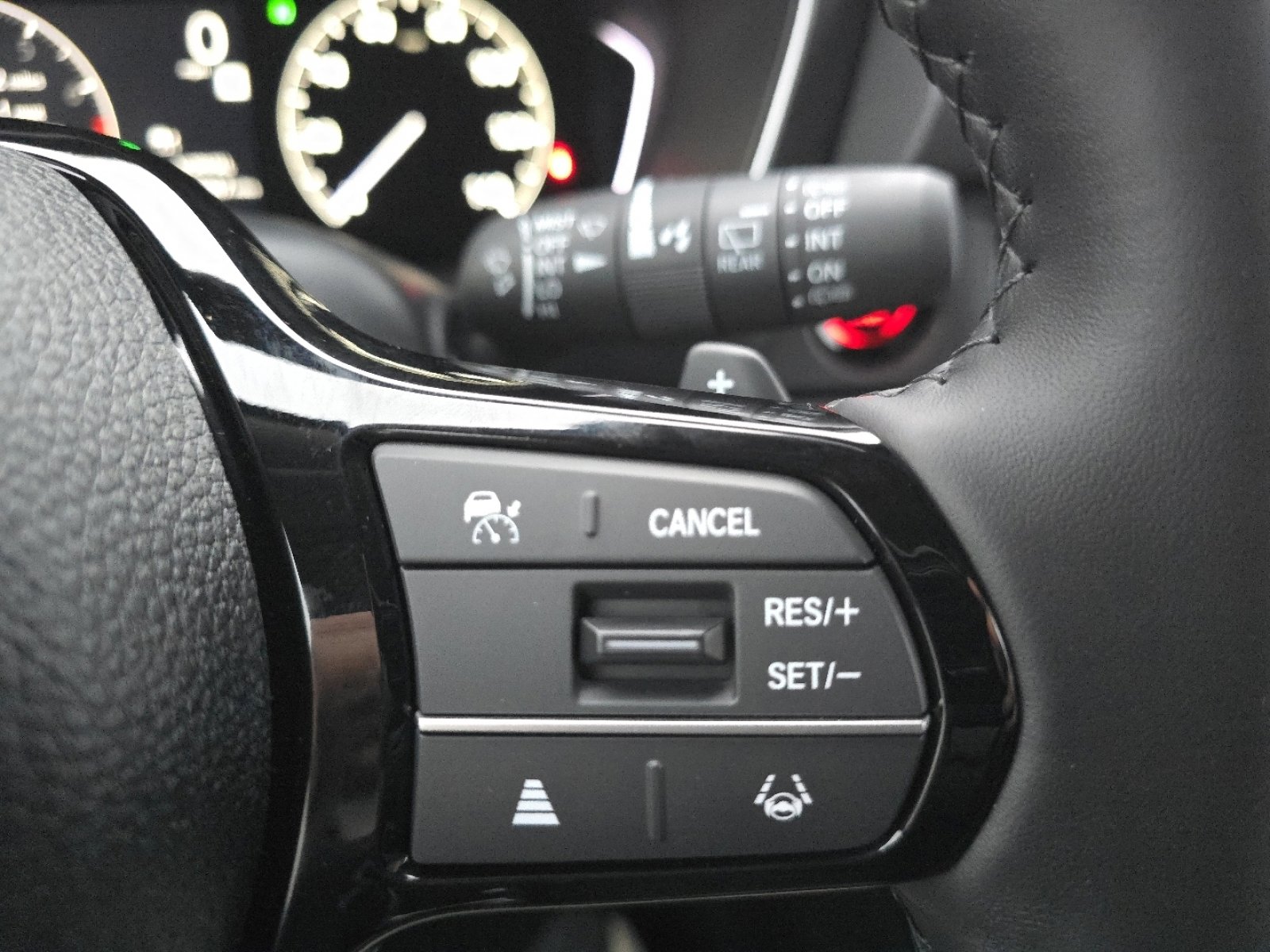 New 2025 Honda Pilot EX-L image 12