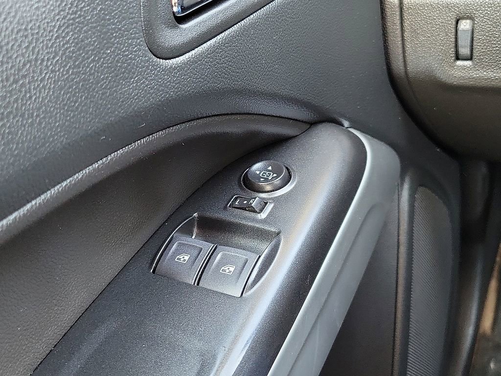 Used 2022 Chevrolet Colorado LT w/ Fleet Safety Package image 13