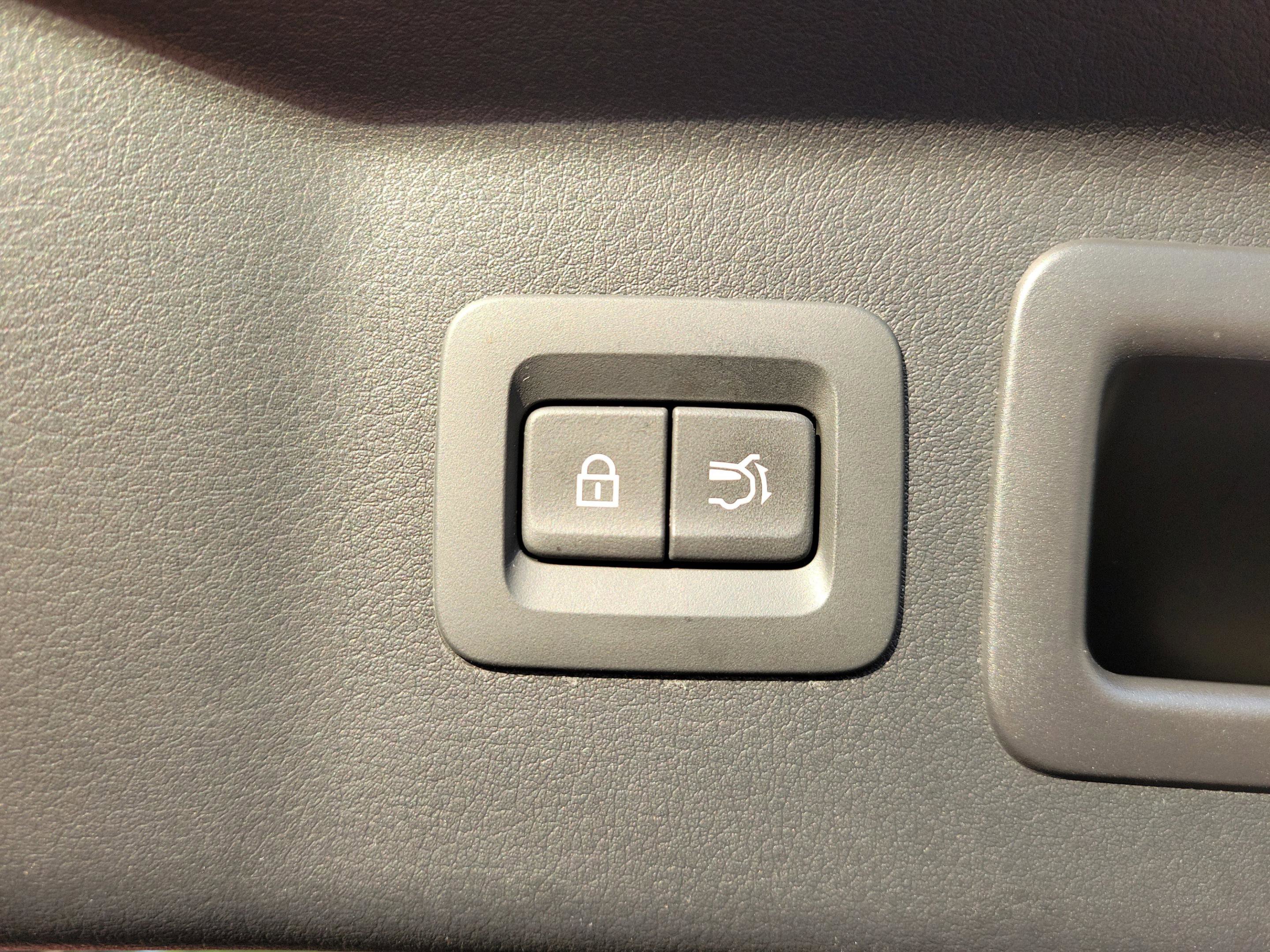 Used 2024 MAZDA CX-90 3.3 Turbo w/ Preferred Package image 12