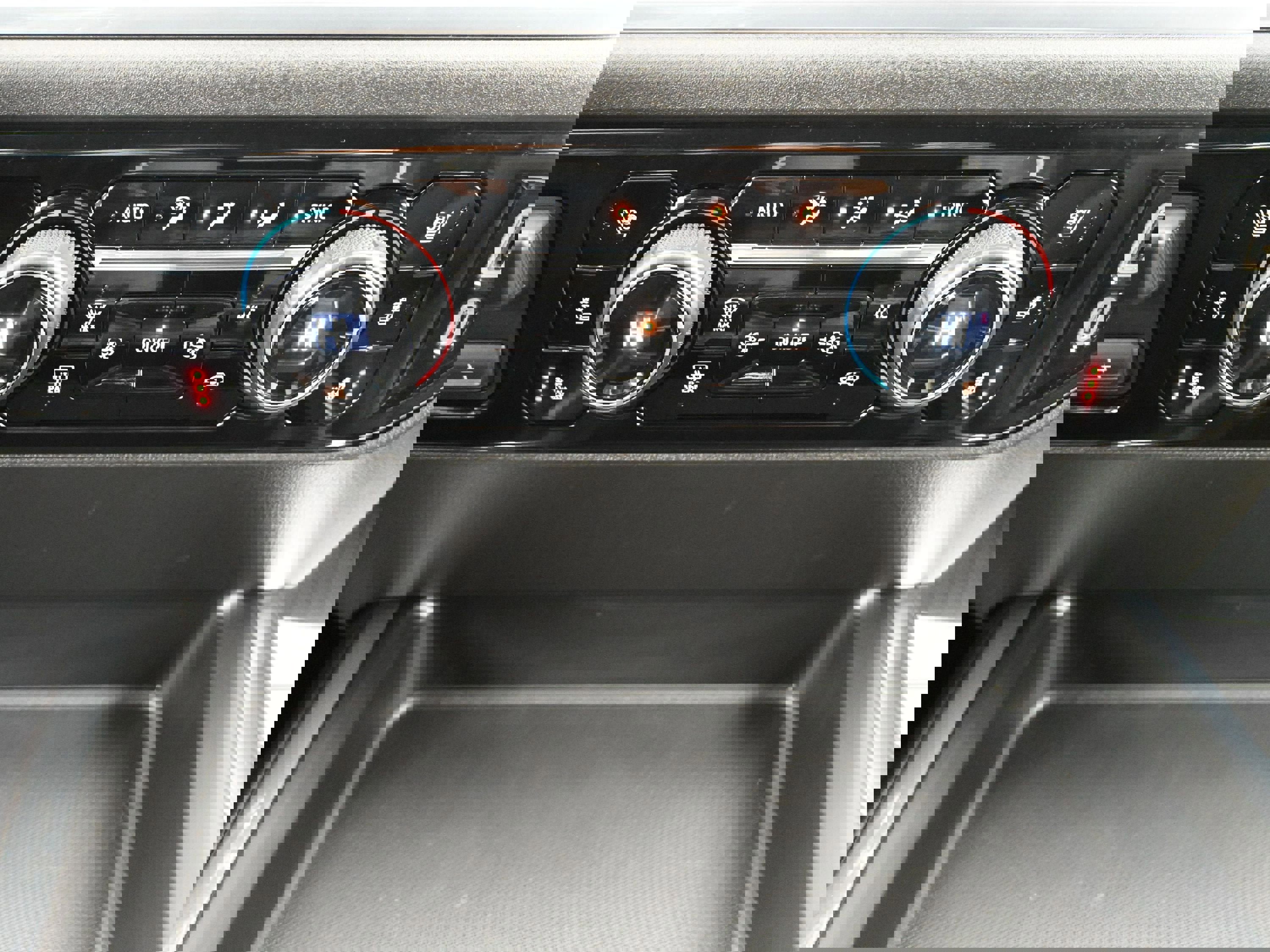 Certified 2025 Chevrolet Silverado 2500 LTZ w/ LTZ Convenience Package image 16