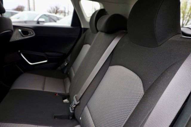 Used 2022 Kia Soul LX image 30