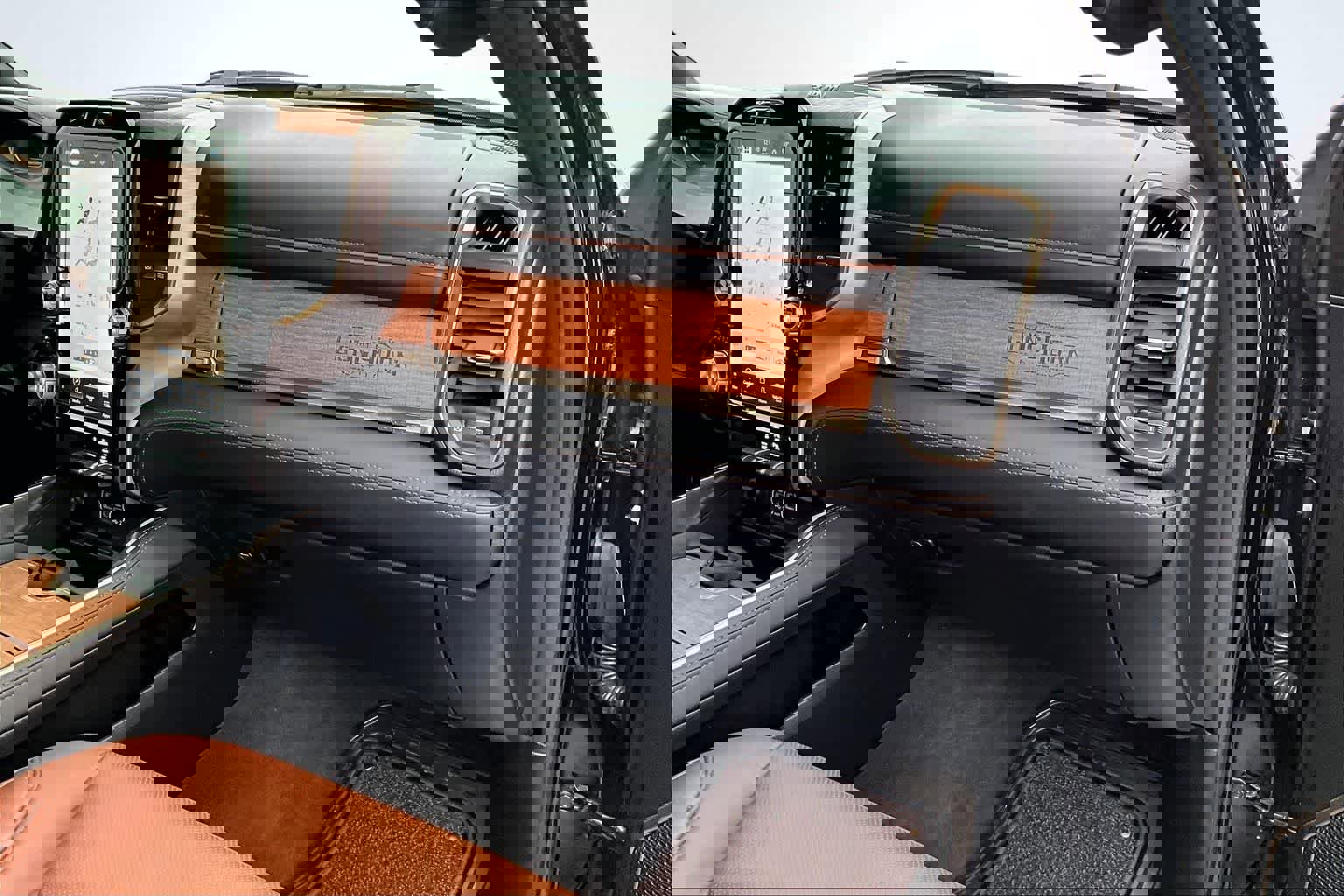 Used 2023 RAM 1500 Limited w/ Body-Colour Bumper Group image 24