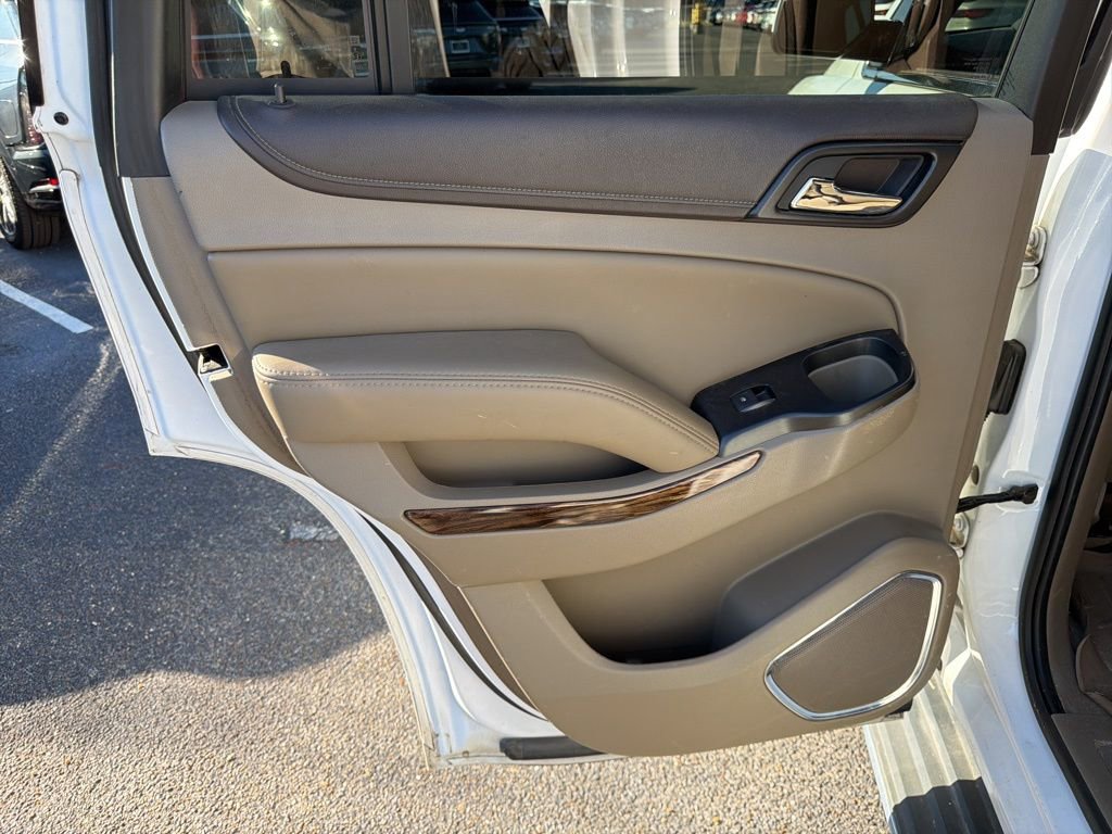 Used 2016 GMC Yukon SLT w/ Open Road Package image 12