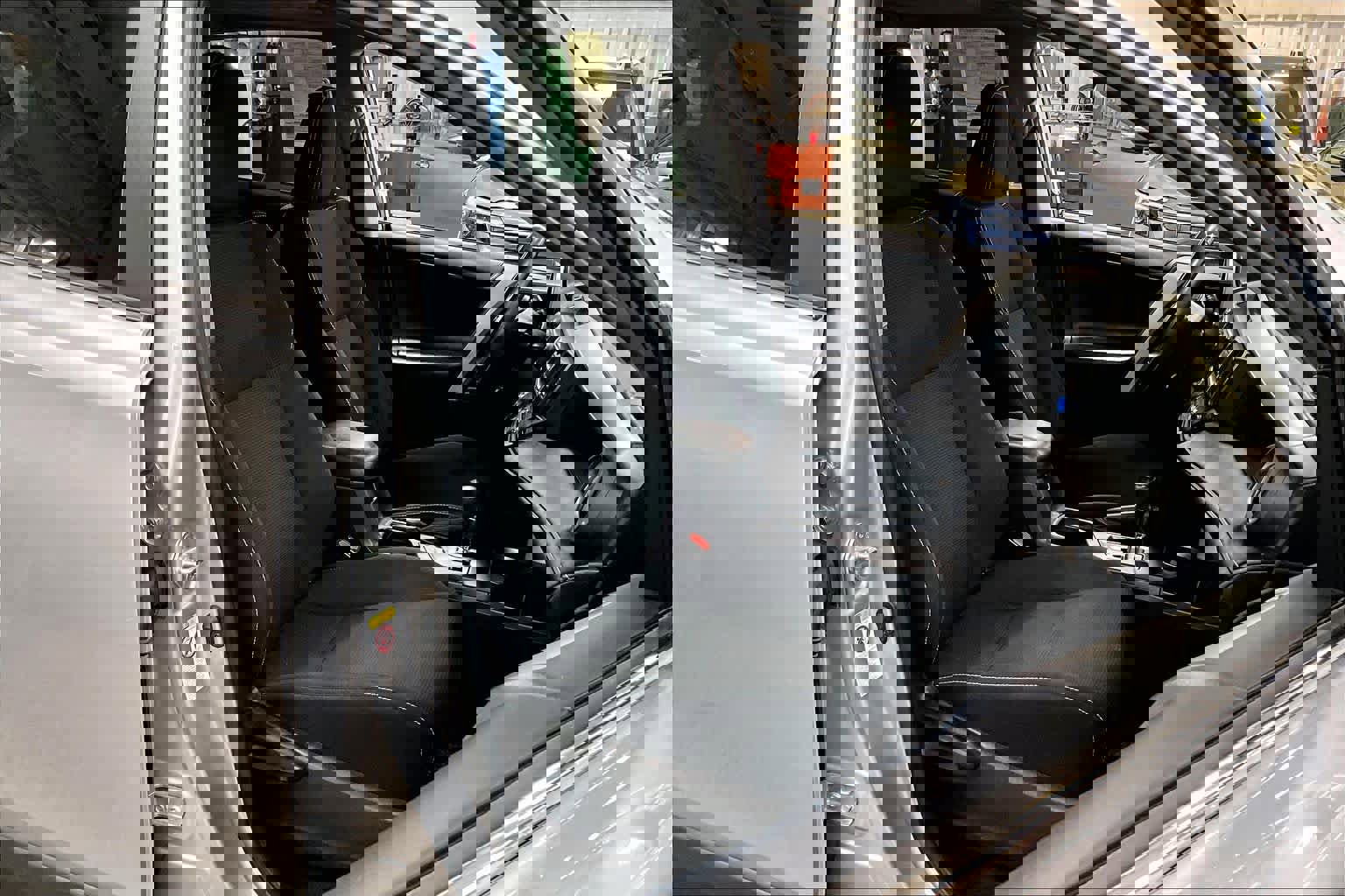 Used 2018 Toyota RAV4 XLE w/ Plus Extra Value Package image 9