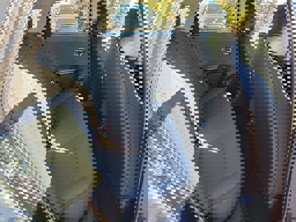 New 2026 Kia K4 LXS image 12