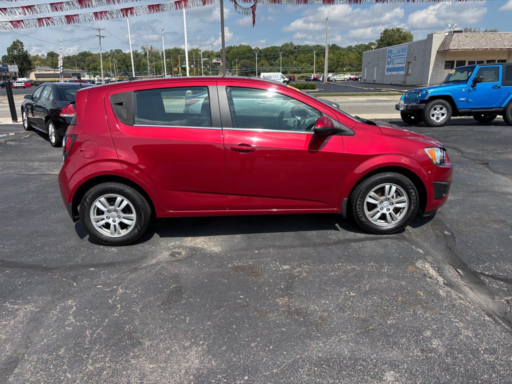 Used 2013 Chevrolet Sonic LT FWD image 2