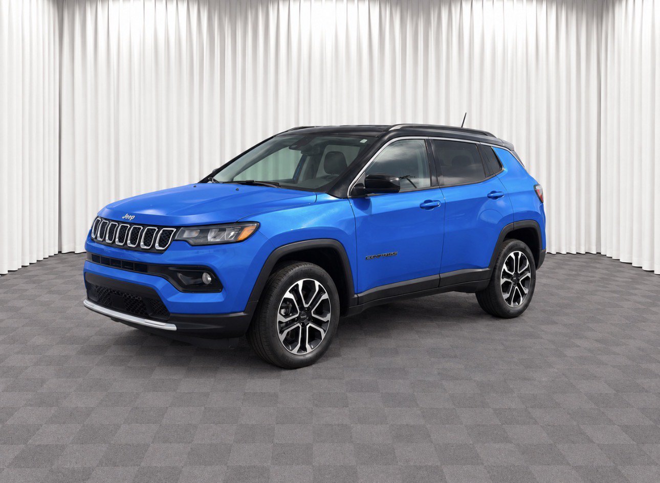 Used 2023 Jeep Compass Limited AWD/4WD image 7