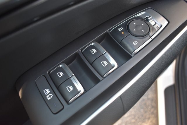 New 2026 Kia Sorento LX FWD image 19
