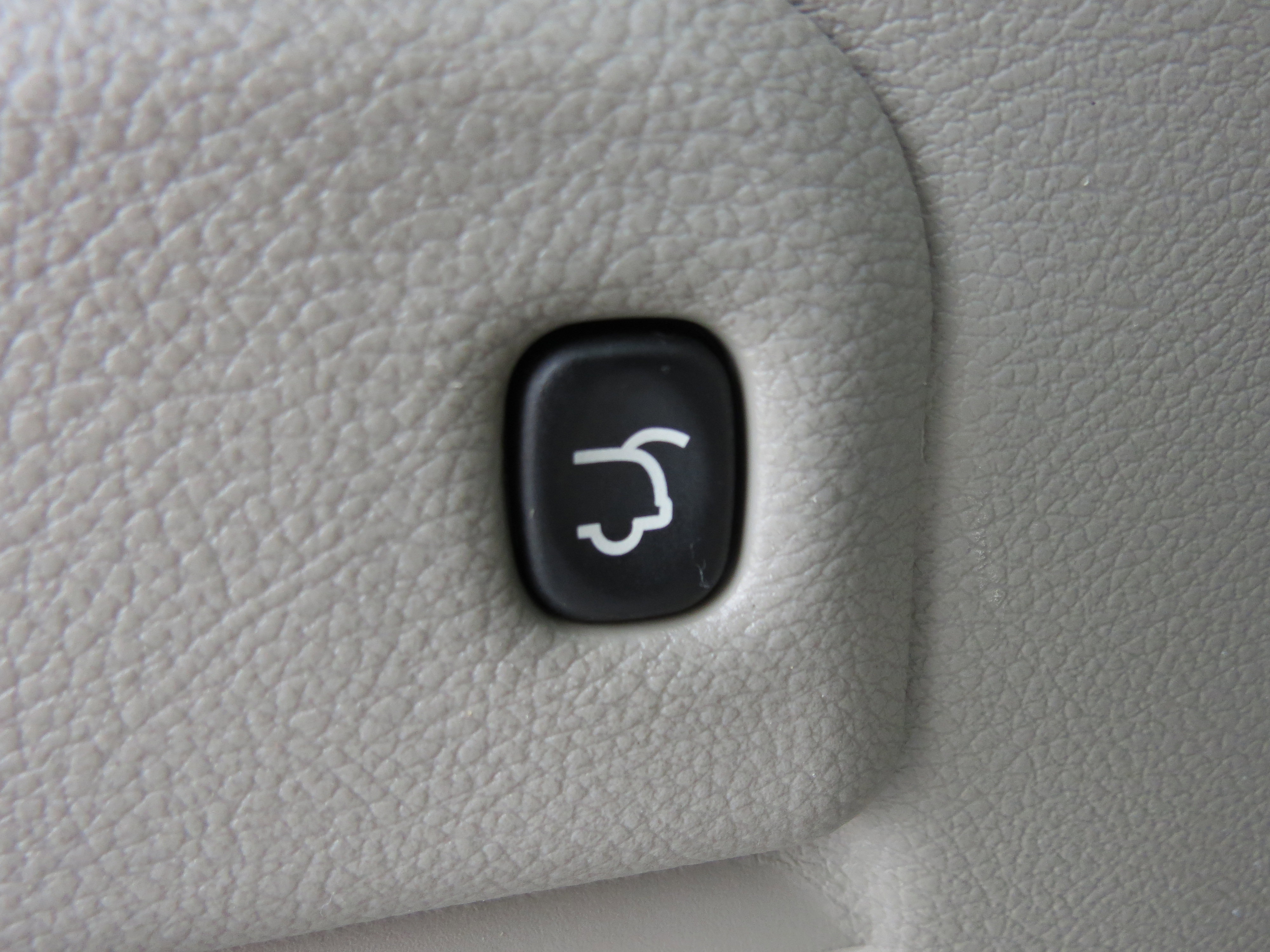 Used 2012 Jeep Grand Cherokee Laredo RWD image 38