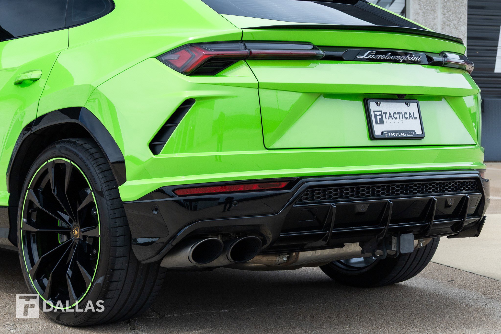 Used 2021 Lamborghini Urus AWD/4WD image 12